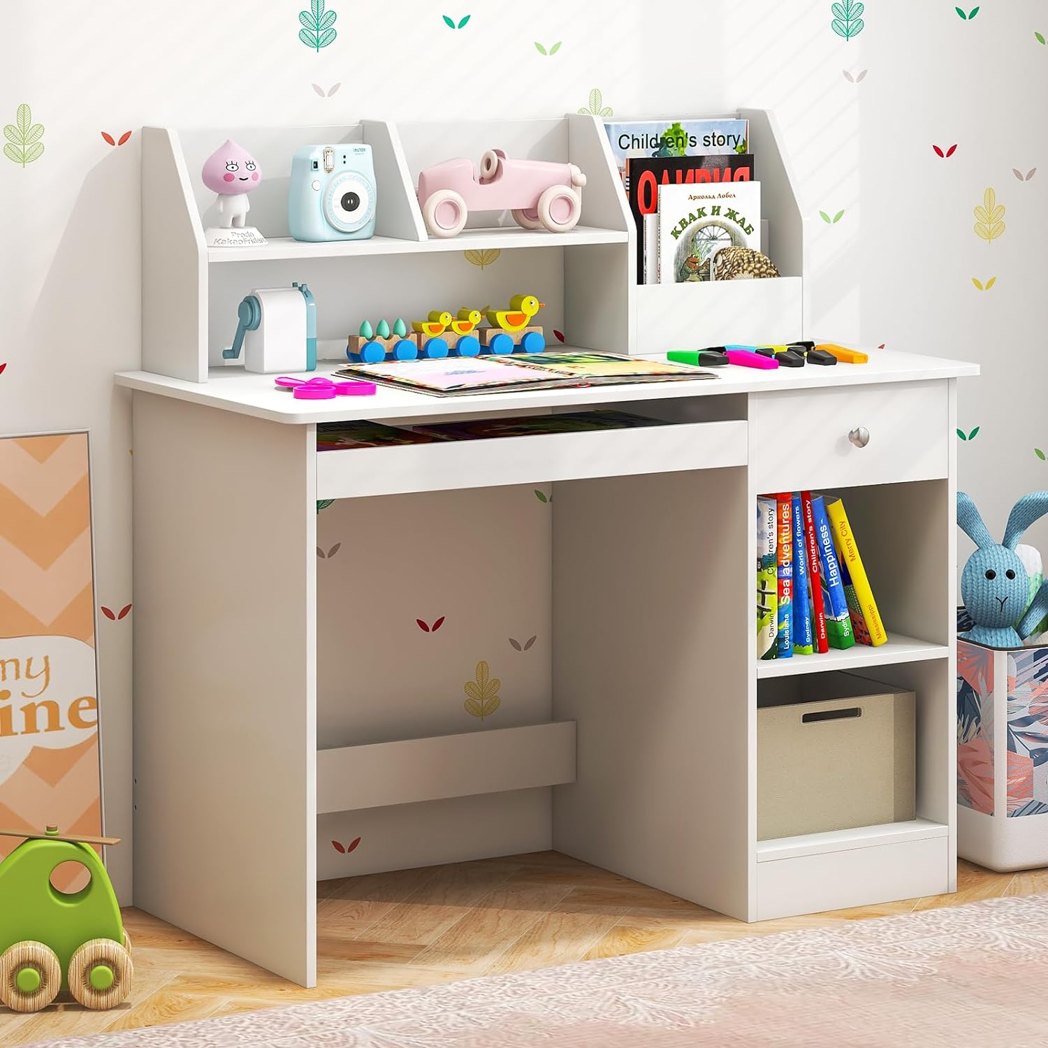 Desk with storage and organizer can grow with your kid